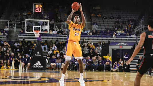 Brandon Johnson shoots vs. Mercer