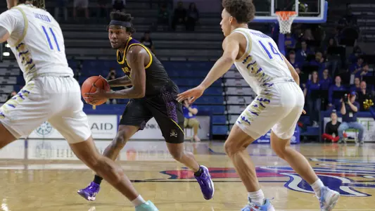 Tremont Robinson-White