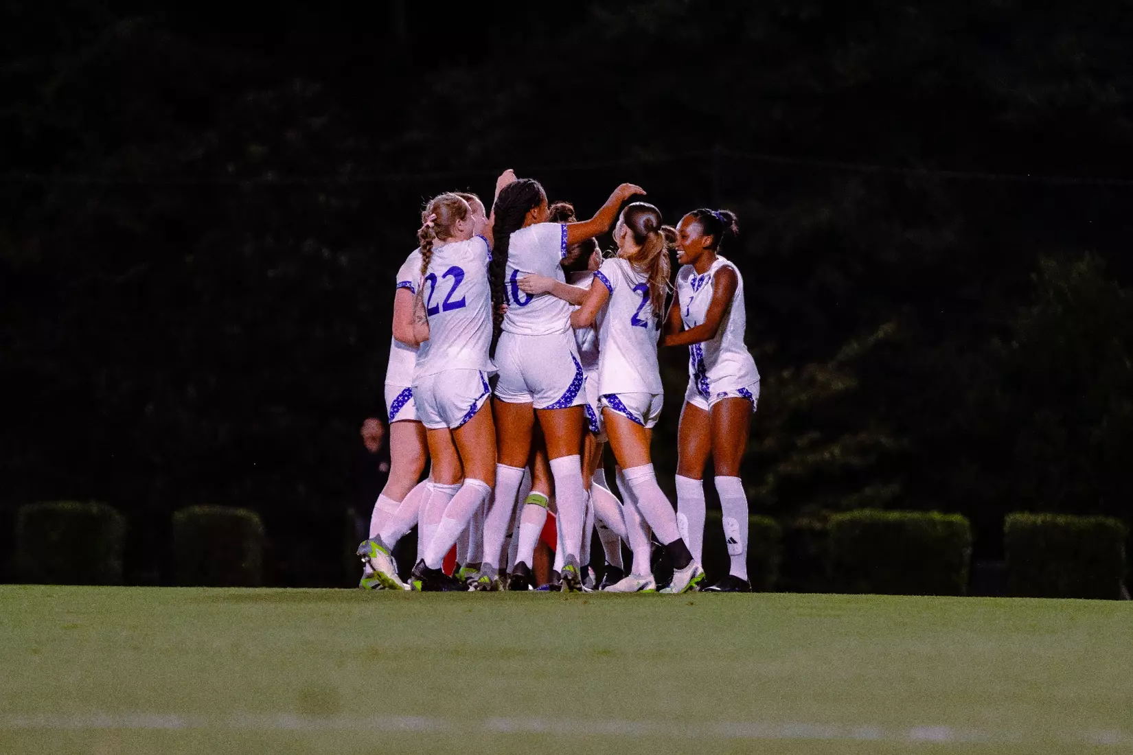 Pirates defeat Temple, 4-0