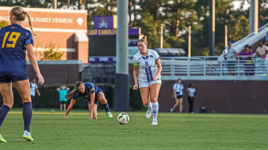 Abby Sowa drops defender
