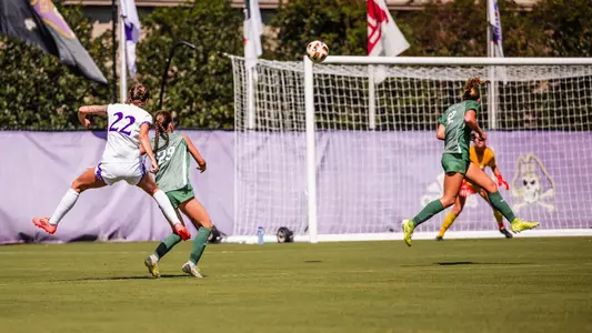 Sydney Schnell scores on North Texas
