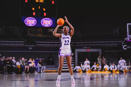 Pirates Come Up Short at High Point, 84-68 Image