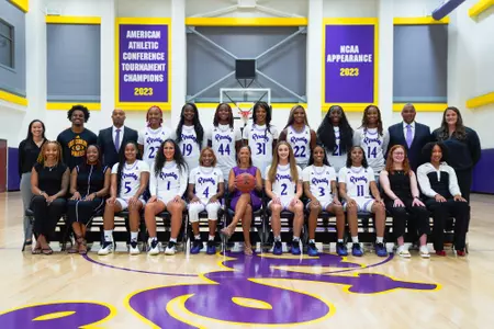 2025-26 WBB Team Photo