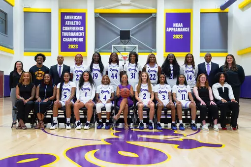 2025-26 WBB Team Photo