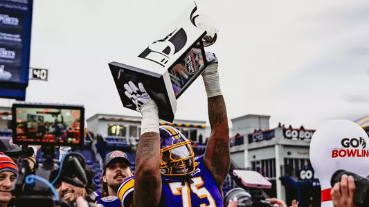 Military Bowl Trophy 2025