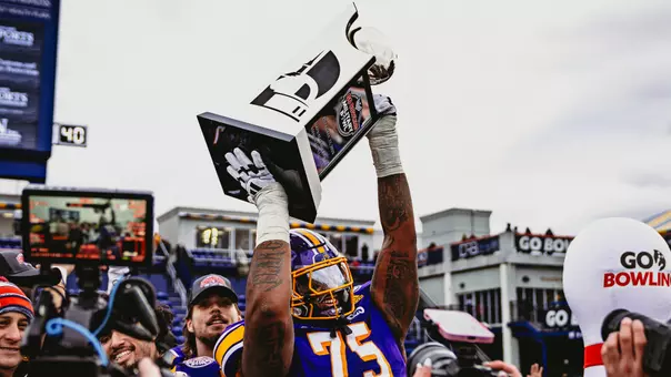 Military Bowl Trophy 2025