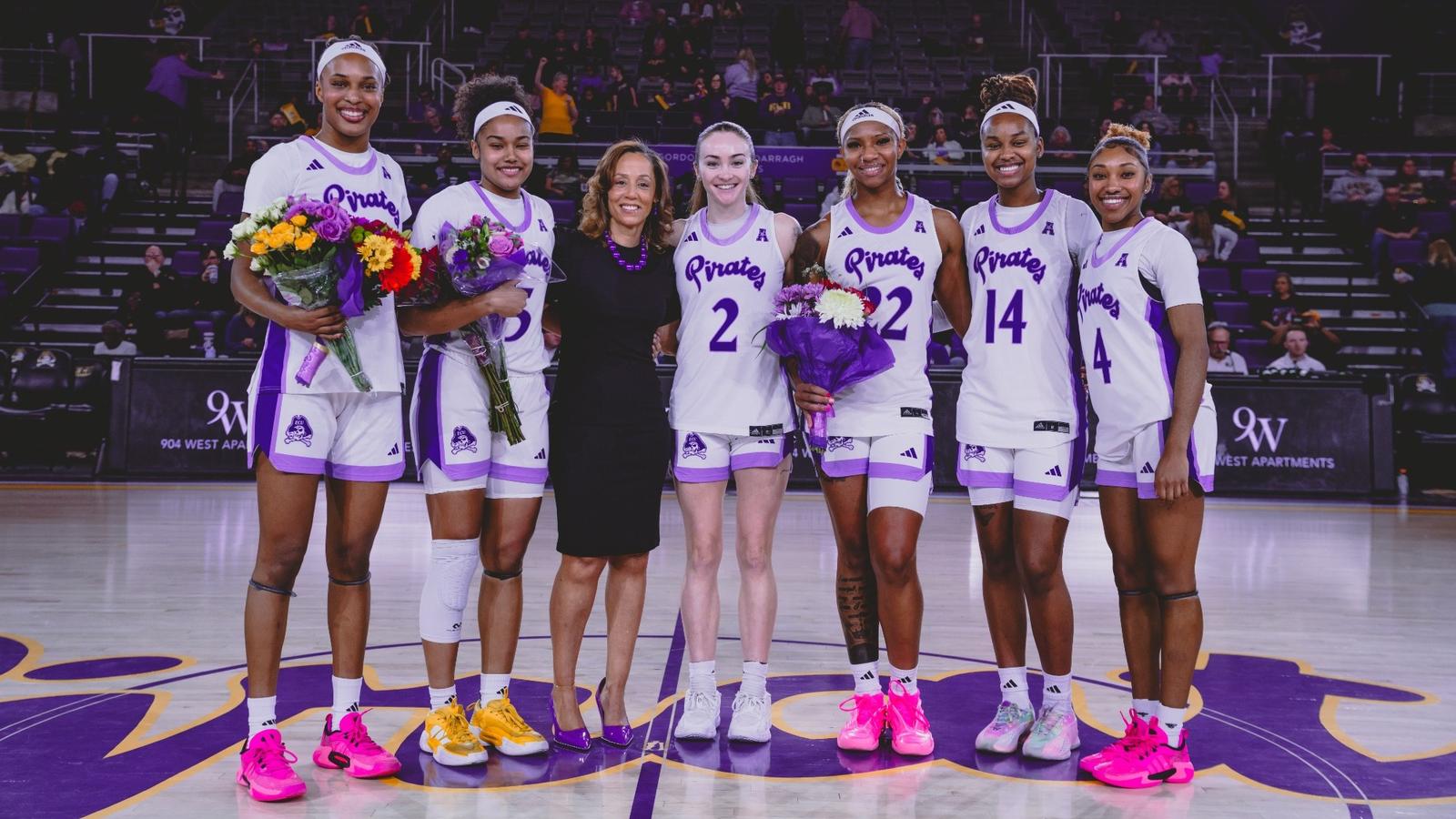 2526WBBSeniors