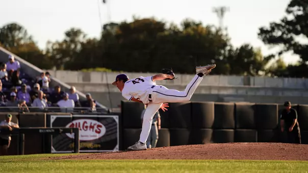 Luke Payne vs. Charlotte