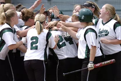 Softball Blanks Michigan State, 2-0 Image