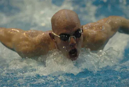 Men's Swimming Defeats Wayne State Image