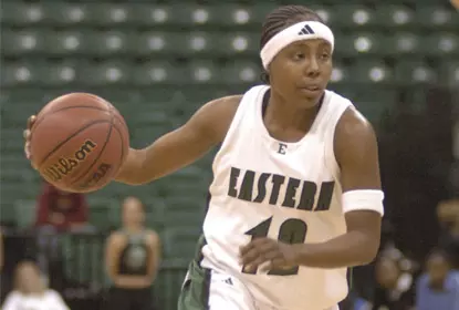 Women's Basketball Stays Perfect with a Win Over UMass Image