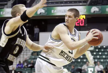 Men's Basketball Battles NIU Sunday Image