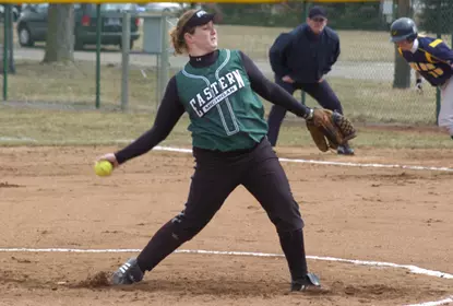 Softball Bounces Back to Beat Buffalo Image