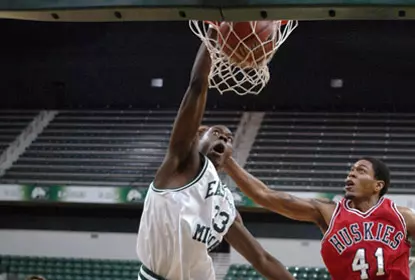 Men's Hoops Takes Manhattan Image