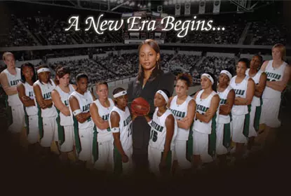 Women’s Basketball Team Picked Third in MAC West Image