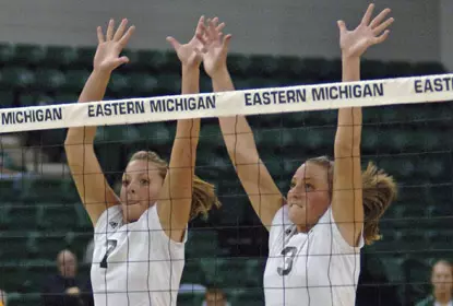 Volleyball Bows Out of MAC Tournament Image
