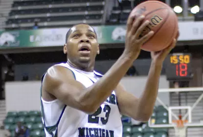 Men’s Basketball Falls to Chicago State Image