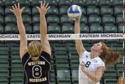 Volleyball Falls to Western Michigan, 3-0, in Battle of West Division Powers Image