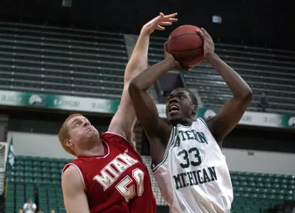 Men’s Basketball Downed By Miami Image