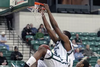 Eagles Burn Rockets, 68-44 Image