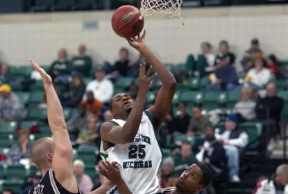 Eagles Close Out Regular Season with Road Tilt at Ball State Image