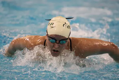 Eagles Take Fourth at MAC Championship Image