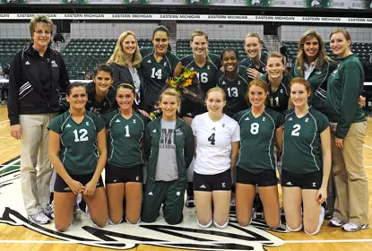 Volleyball Sends Seniors Off With a 3-2 Victory Over Kent State Image