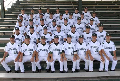 Eagles Fall in Series Finale, 12-4 Image