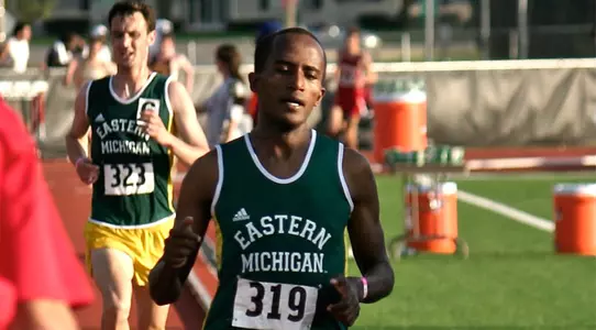 ejigu wins 2011 10k macs