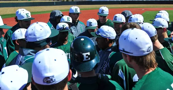 baseball team huddle