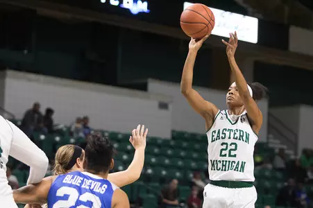 Sheyna Deans vs. Lawrence Tech