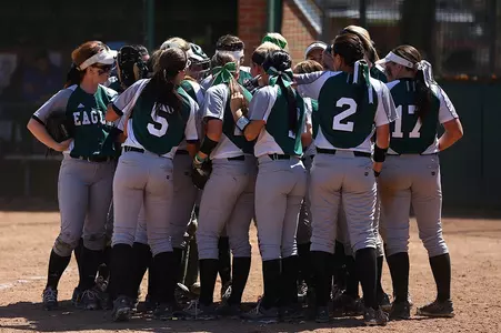 15 Team Huddle
