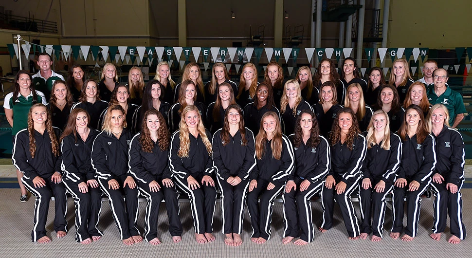 2017-18 Women Team Photo