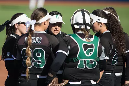 2017 Softball Huddle