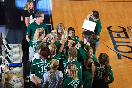 Team Huddle vs. Oakland