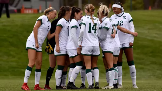 Womens Soccer Huddle