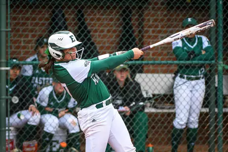 Sophia Holland batting