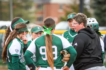 Melissa Gentile talks to her team