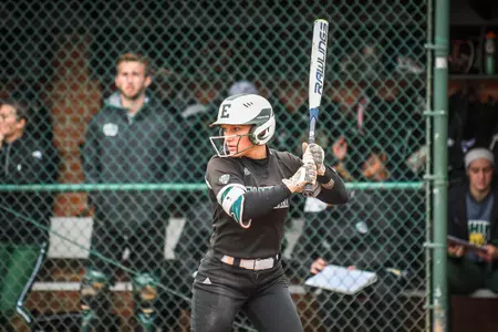 Arielle Anderson batting