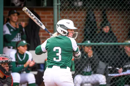 Arielle Anderson batting
