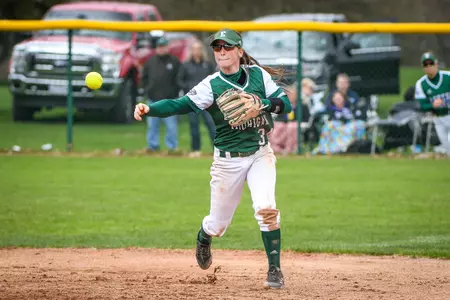 Ariana Chretien fielding