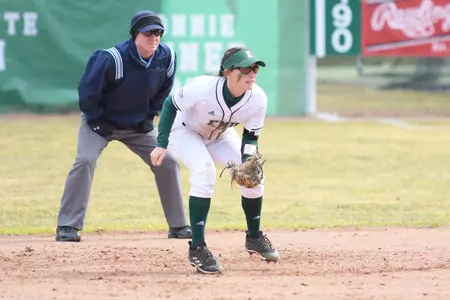 Ariana Chretien fielding