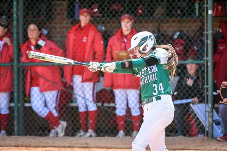Ariana Chretien hitting