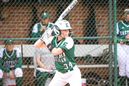 Ariana Chretien batting