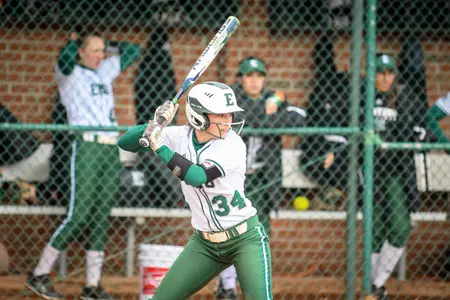 Ariana Chretien batting