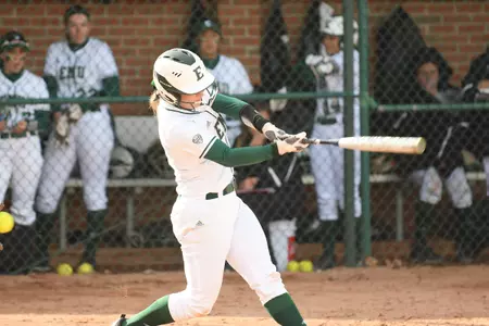 Olivia Logan batting
