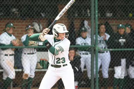 Lauren Holdsworth batting