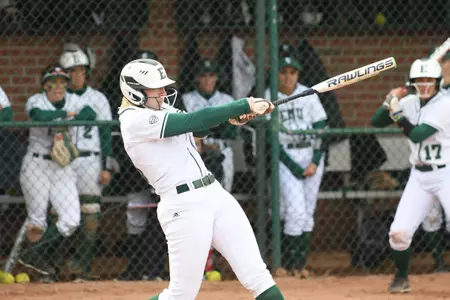 Lauren Holdsworth batting