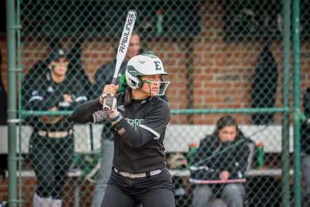 Sophia Holland batting