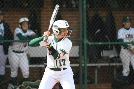Sophia Holland batting